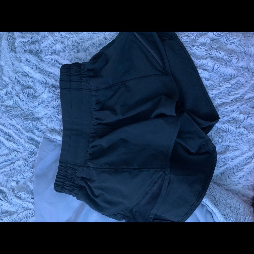 LR Hotty-Hot 2.5 Inch Lululemon Shorts